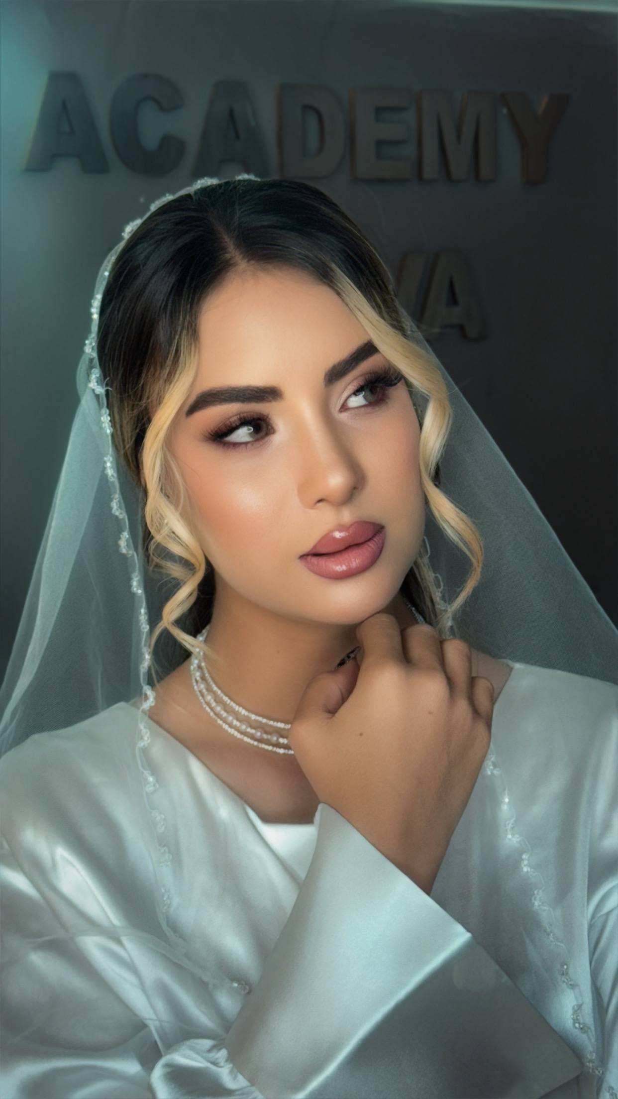آکادمی زیبایی مهوا — میکاپ
